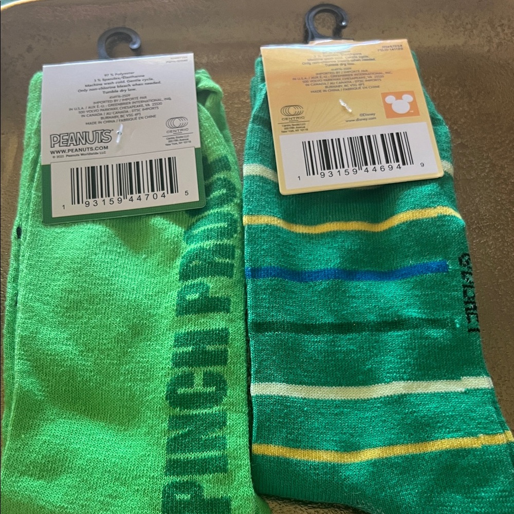 #1351+ Peanuts and Disney Stitch Green Socks - Picture 3 of 3